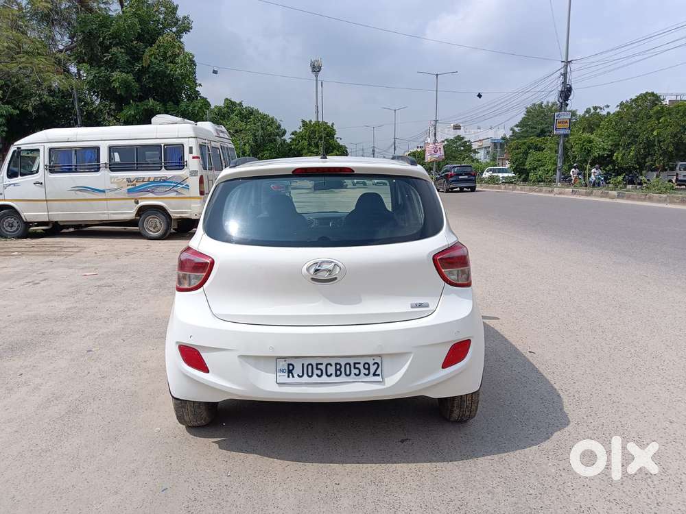 Hyundai Grand I10 Sportz 1.2 Kappa Vtvt, 2017, Petrol