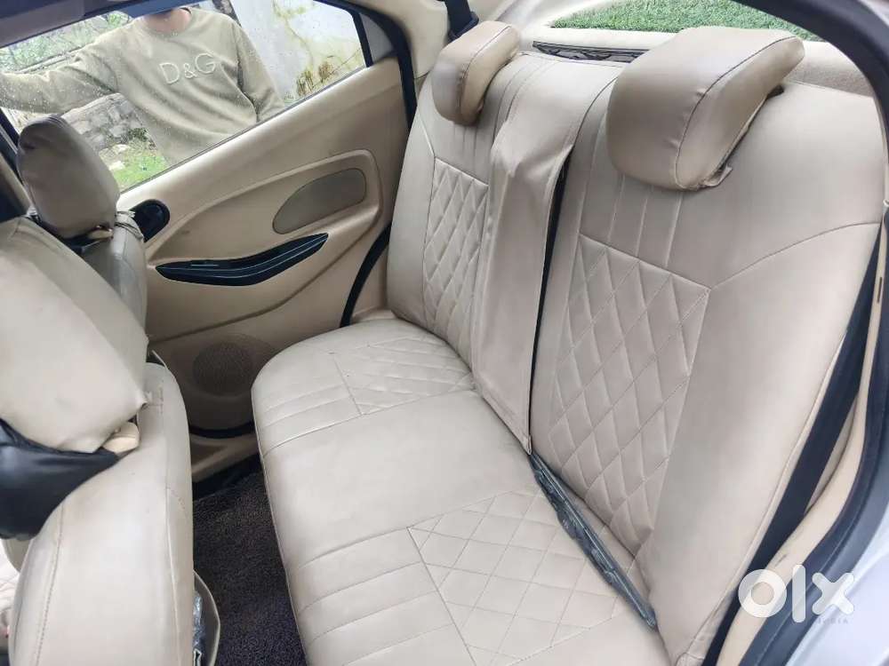 Ford Aspire Titanium Blu 2017