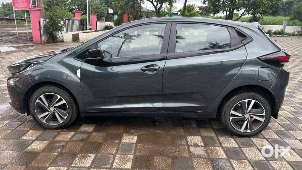 Tata Altroz, 2020, Petrol