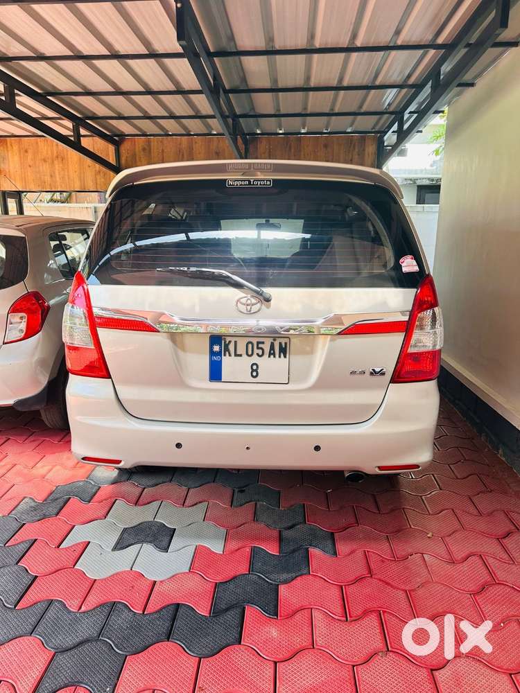 2016 Innova Single Owner Low Km, New Tires And Battery.