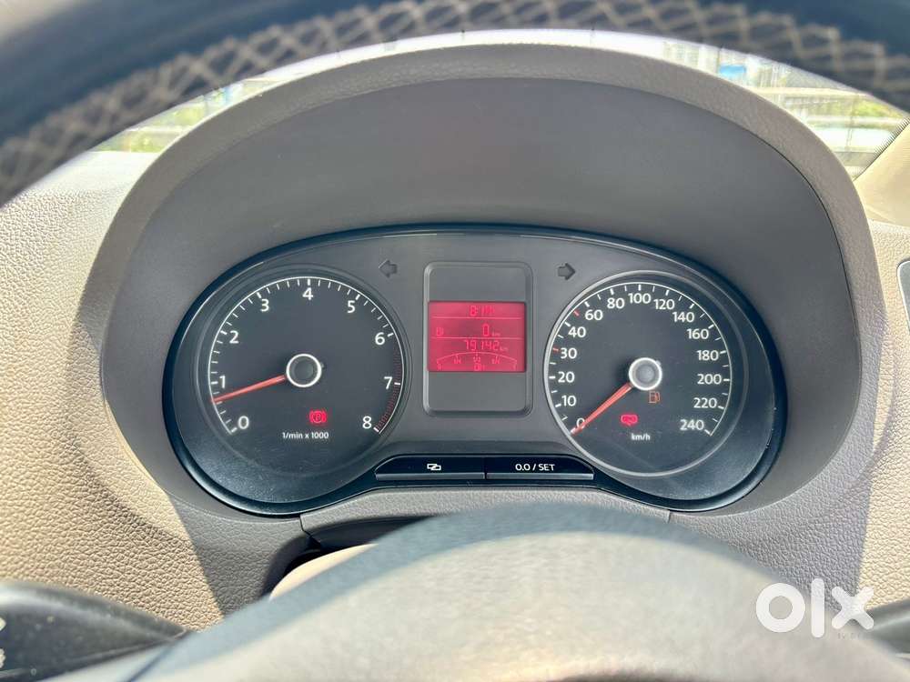 Volkswagen Vento 2010-2013 Petrol Highline, 2013, Petrol