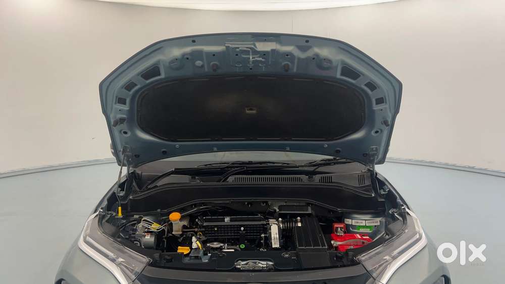 Tata Punch 1.2 Revotron Creative Amt Dual Tone, 2024, Petrol