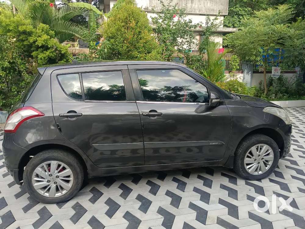 Top End, Bush Button Start Key Less Entry, Alloy Wheels,ac.. Etc