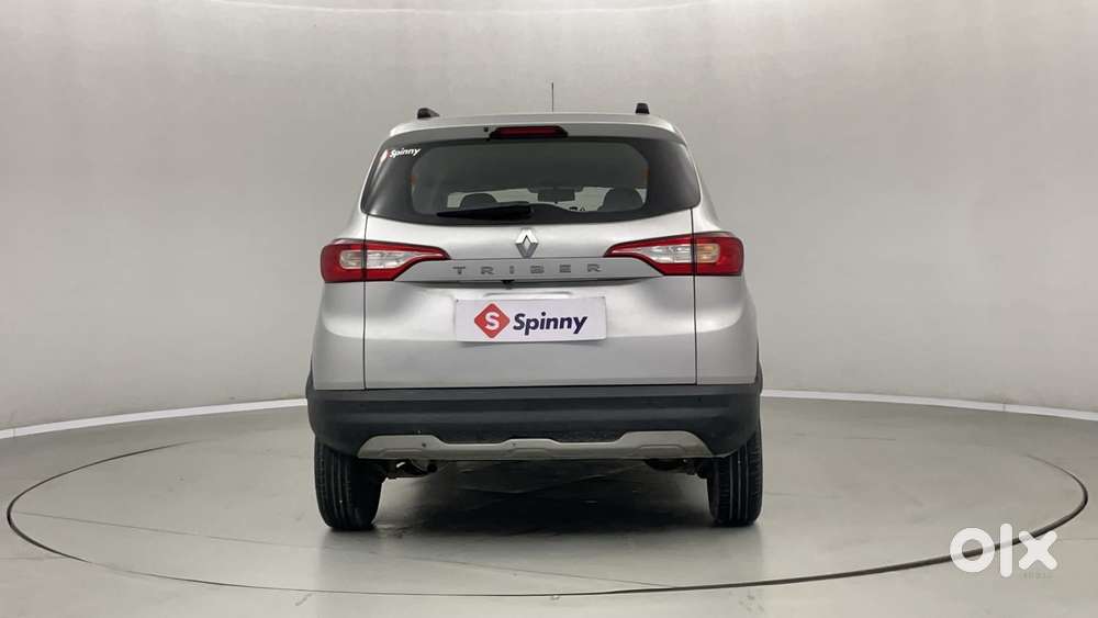 Renault Triber Rxz, 2023, Petrol