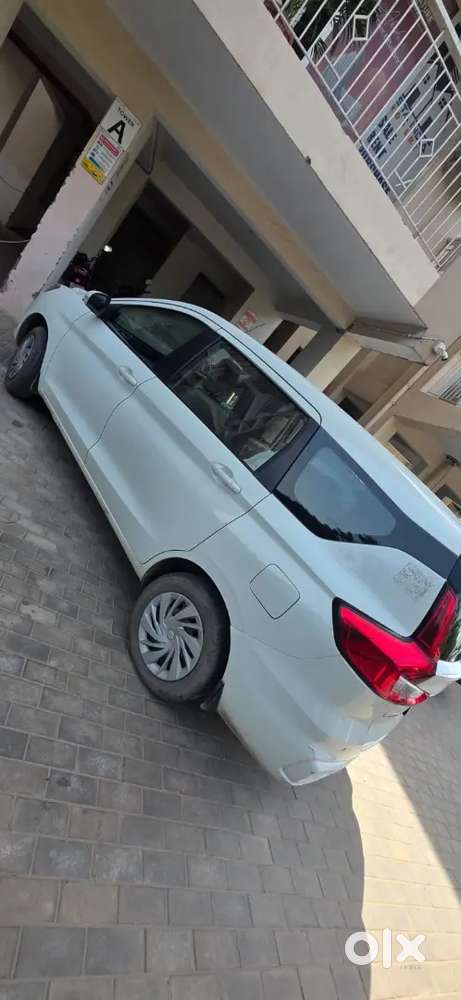Maruti Suzuki Ertiga 2025 Cng & Hybrids 70000 Km Driven
