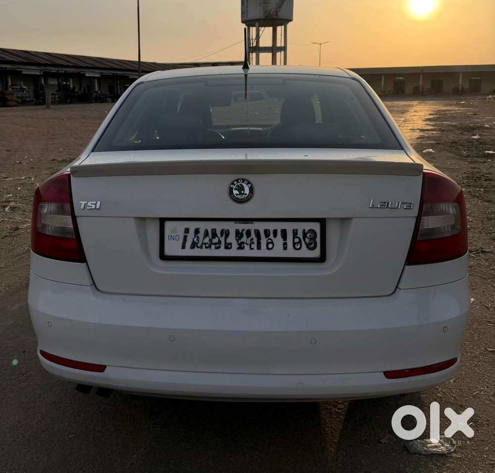 Skoda Laura Petrol 2013 Registered Well Maintained