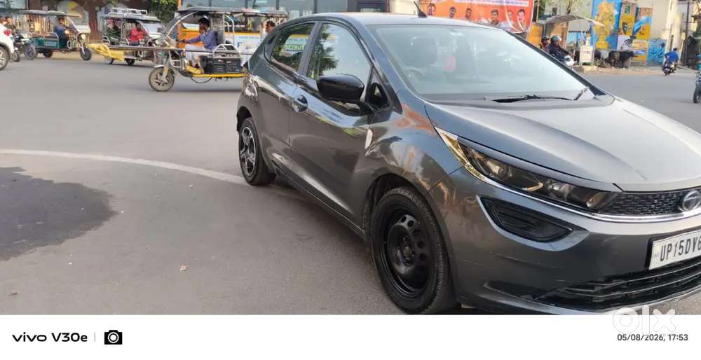 Tata Altroz 2022 Petrol Good Condition Xm+
