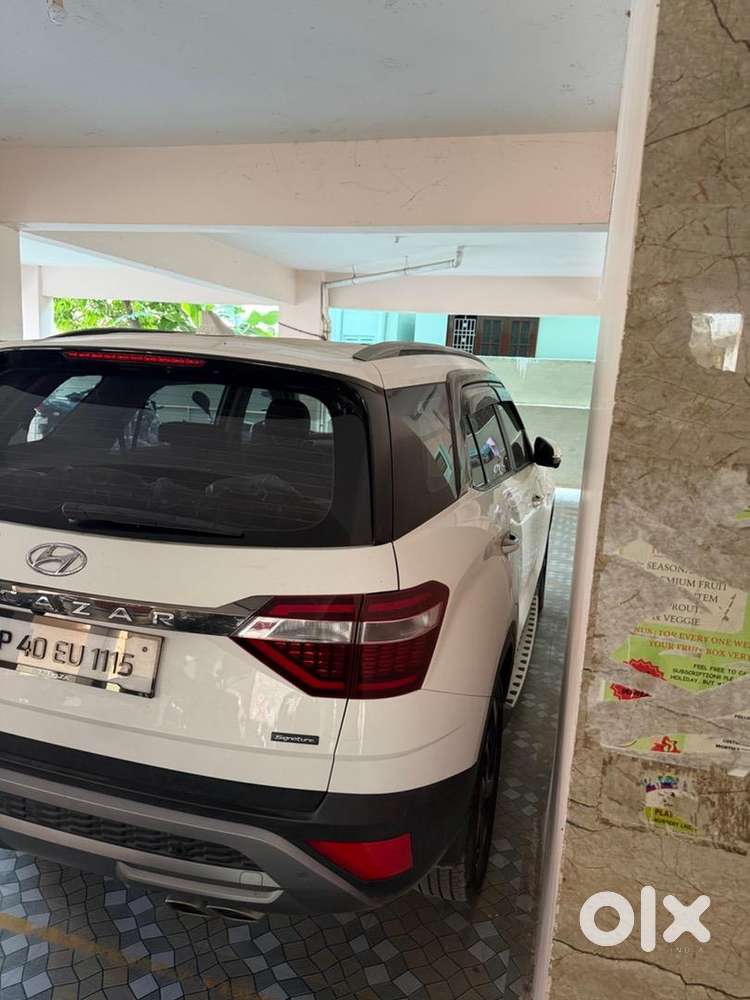 Hyundai Alcazar 2025 Petrol Well Maintained