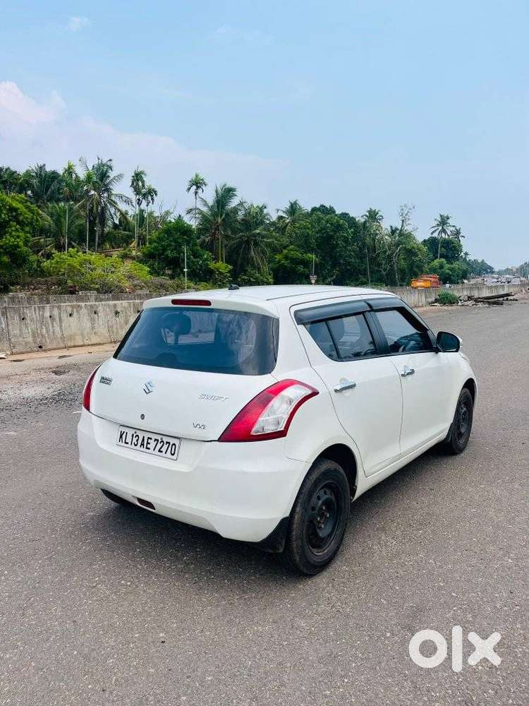 Maruti Suzuki Swift Vxi, 2015, Petrol
