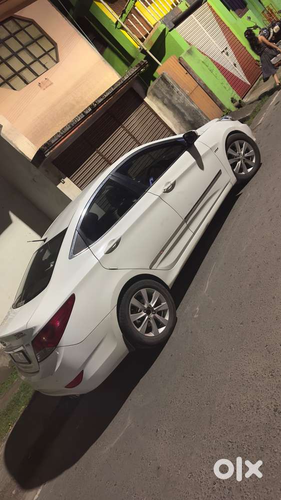 Hyundai Verna 2012 Petrol Well Maintained
