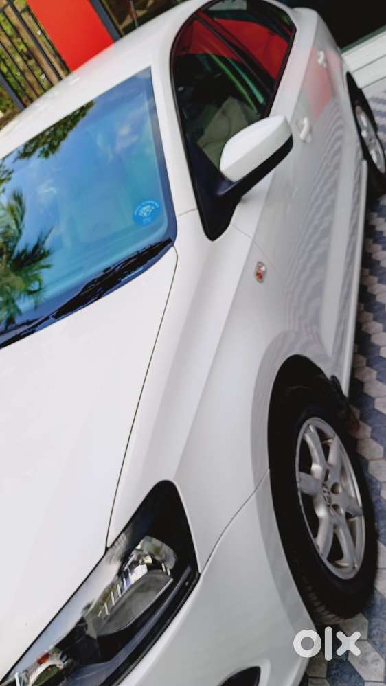 Volkswagen Vento 1.5 Highline Plus At 16 Alloy, 2013, Diesel