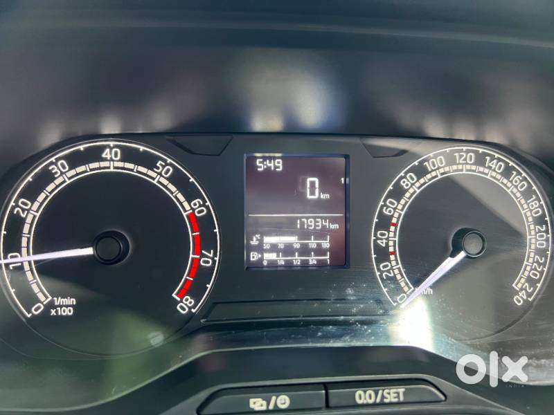 Skoda Kushaq Active 1.0 Tsi Mt, 2022, Petrol