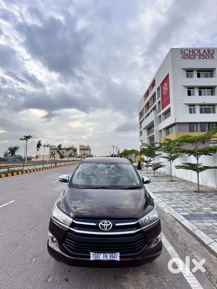 Toyota Innova Crysta 2.4 G Mt 8s, 2017, Diesel