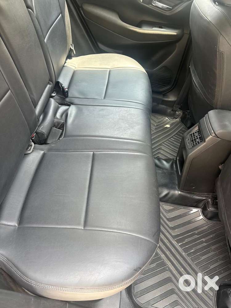 Toyota Urban Cruiser Hyryder, 2024, Petrol