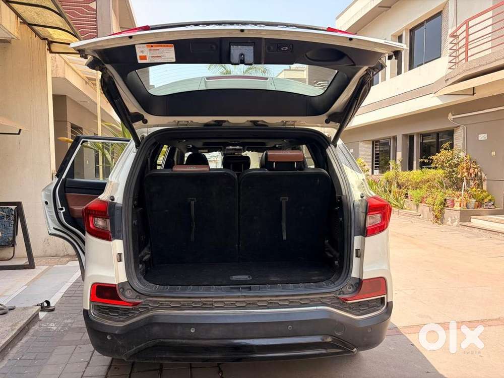 Mahindra Diesel Automatic 2020 Car