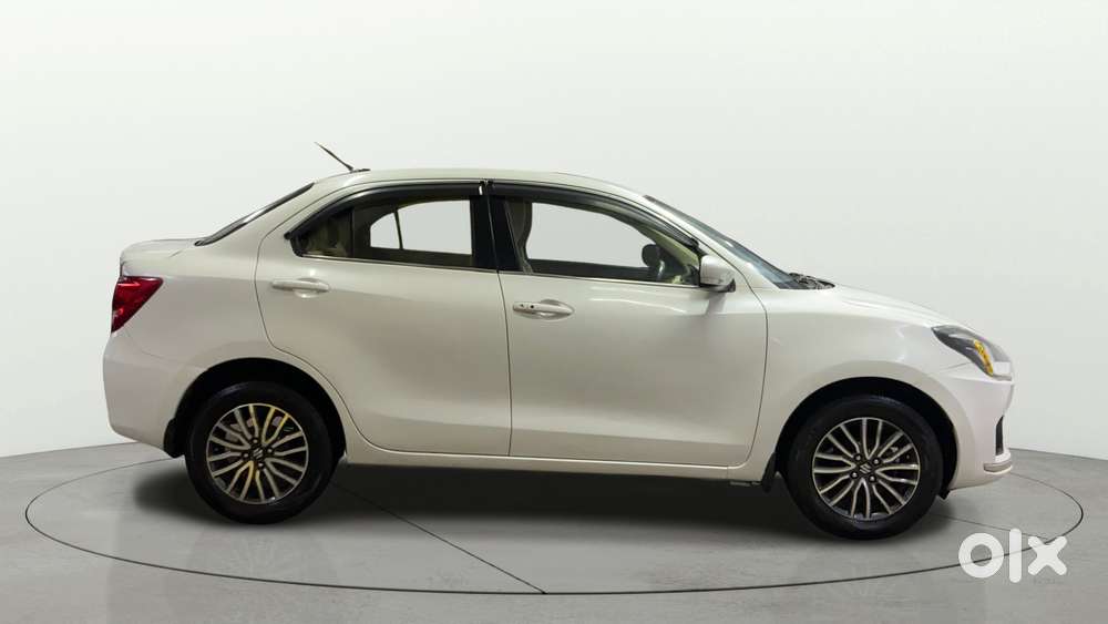 Maruti Suzuki Swift Dzire Zdi + Amt, 2017, Diesel