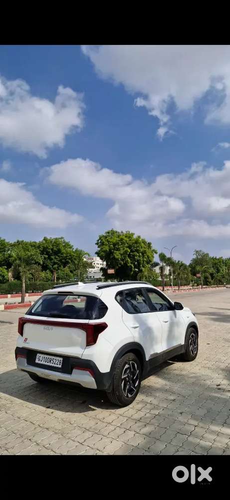 Kia Sonet 2024 Diesel 6000 Km Driven