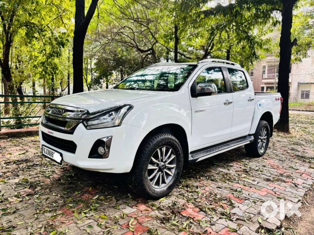 Isuzu V-cross Z 4x4 Mt, 2020, Diesel