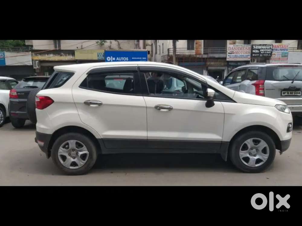 Ford Ecosport 2015 Petrol 66000 Km Driven