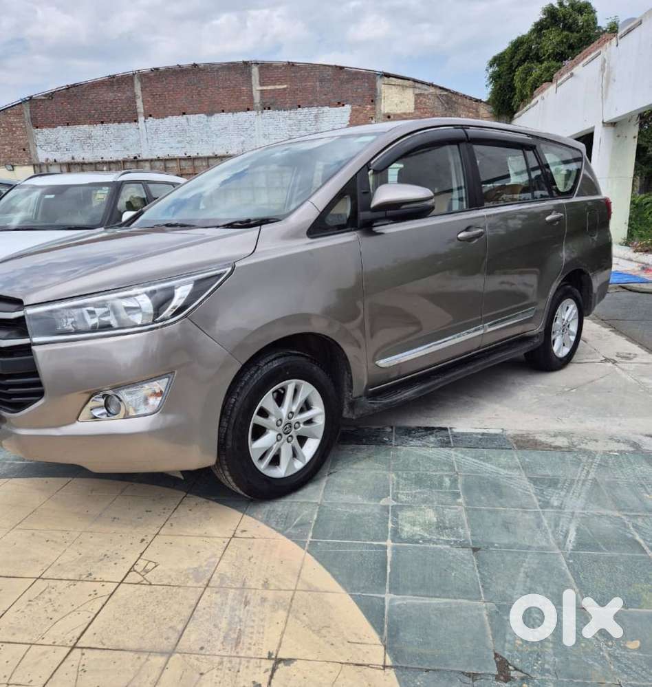 Toyota Innova Crysta 2.7 Gx At, 2019, Diesel