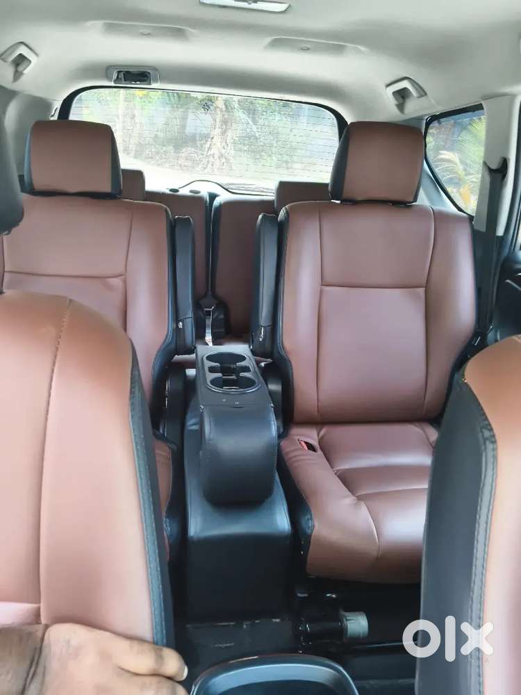 Toyota Innova Crysta 2018 Diesel 140000 Km Driven.