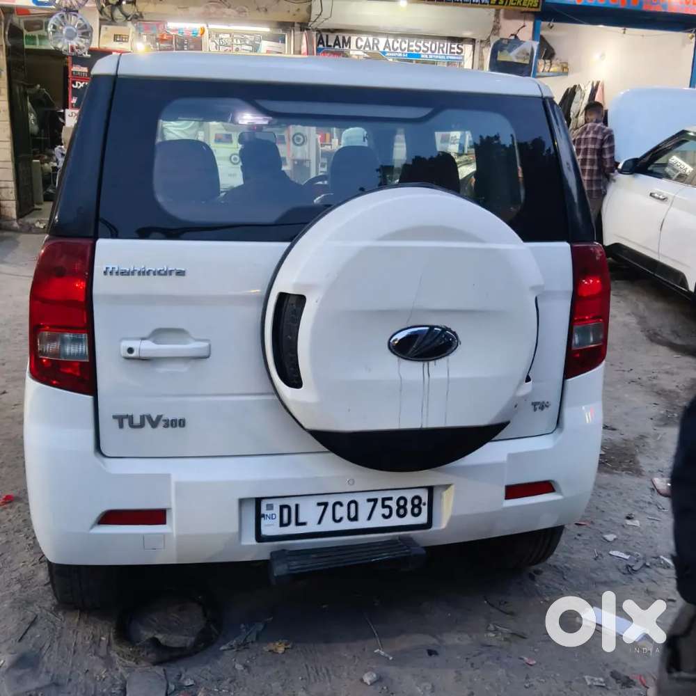 Mahindra Tuv 300 2019 Diesel 82000 Km Driven