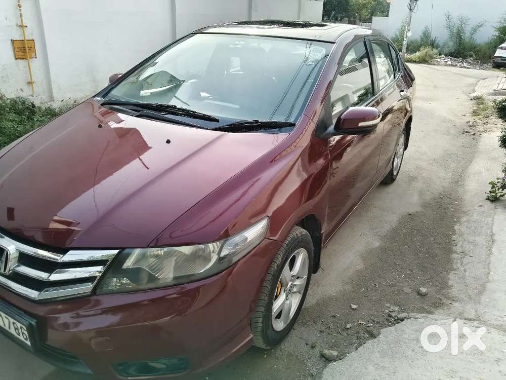 Show Room Condition Honda City Top Model With Sunroof