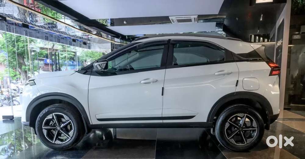Tata Nexon Creative Plus S 1.2 Revotron Petrol 6 Amt, 2025, Petrol
