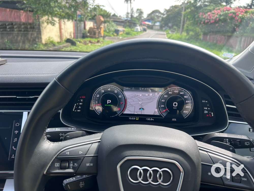 Audi Q7 3.0 Petrol 2024 Hybrid Quattro