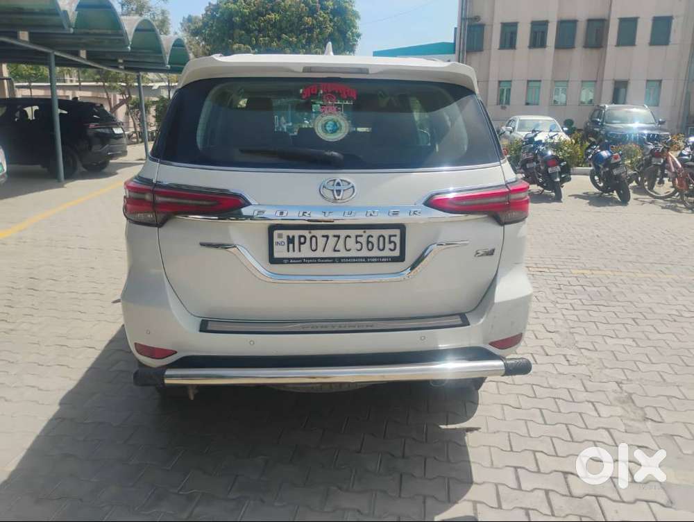 Toyota Fortuner 2023 Diesel 163000 Km Driven
