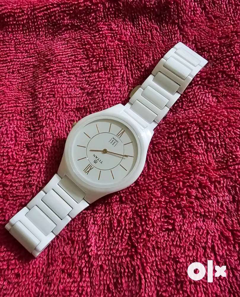 Olx on sale titan watch