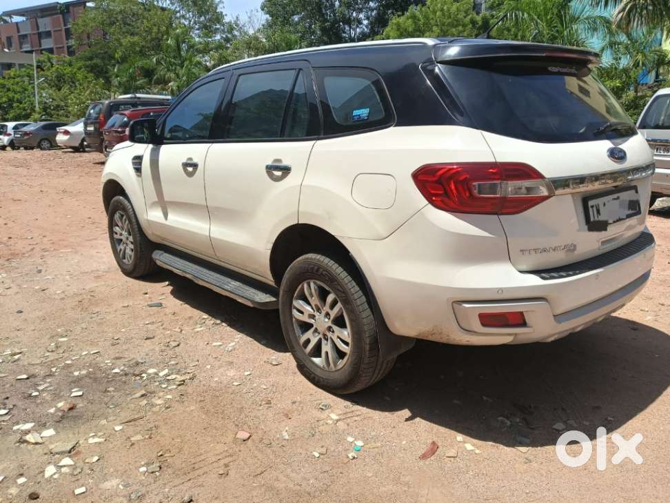 Ford Endeavour 2.2 Titanium At 4x2, 2016, Diesel