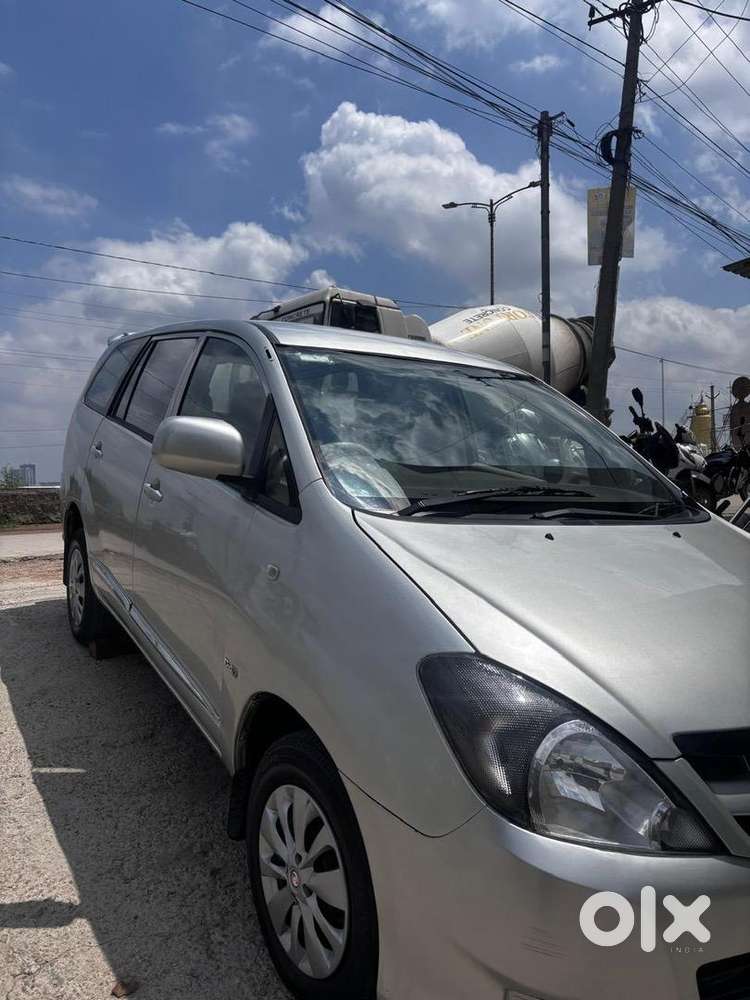 Toyota Innova 2005