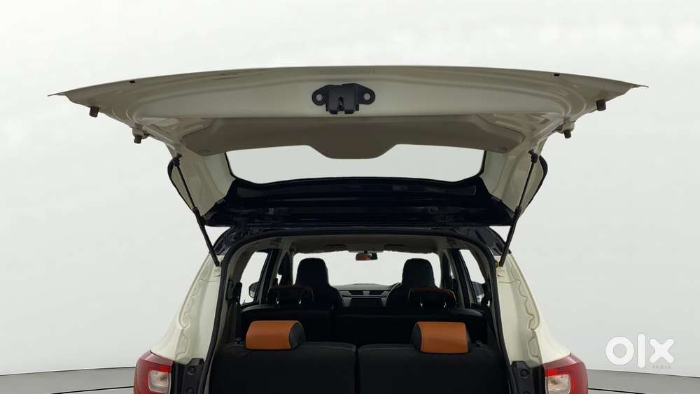 Renault Triber Rxl, 2024, Petrol