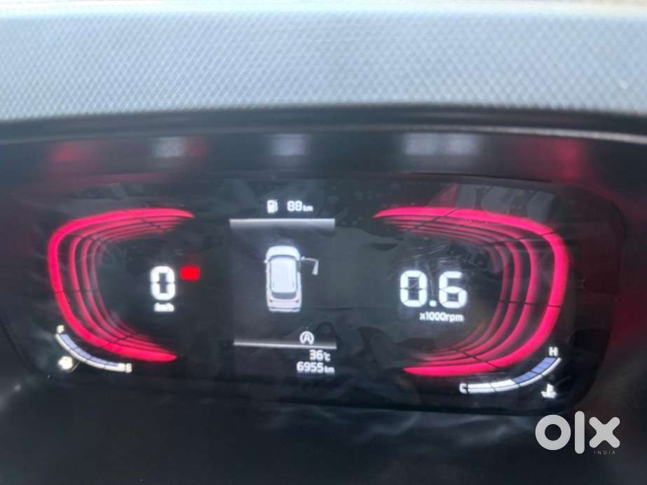 Kia Carens 1.4 Prestige Plus Turbo 7 Str, 2024, Petrol