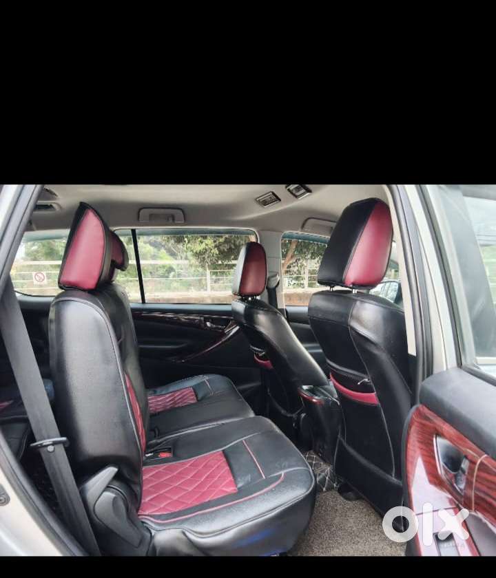 Toyota Innova Crysta 2.8 Gx At 8 Seater, 2017, Diesel