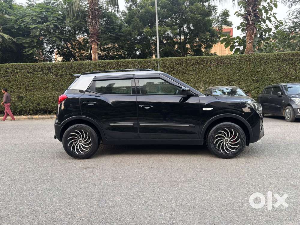 Mahindra Xuv300 W4, 2023, Cng & Hybrids