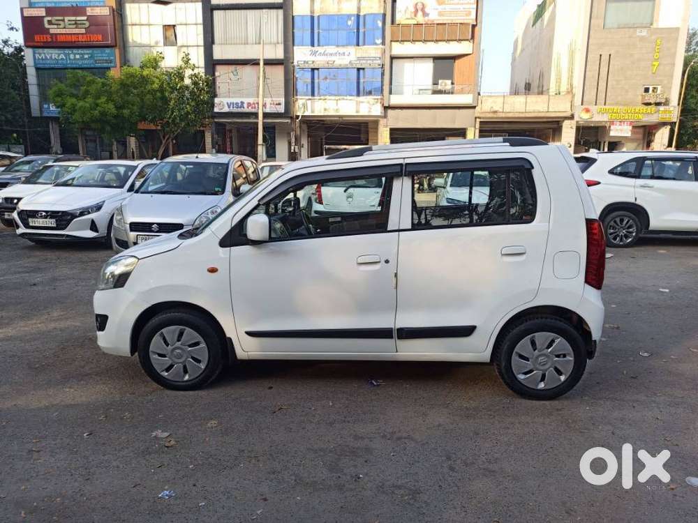 Maruti Suzuki Wagon R Amt Vxi, 2016, Petrol