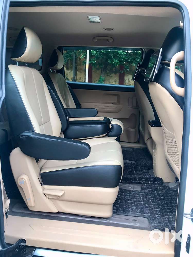 Kia Carnival Premium, 2021, Diesel