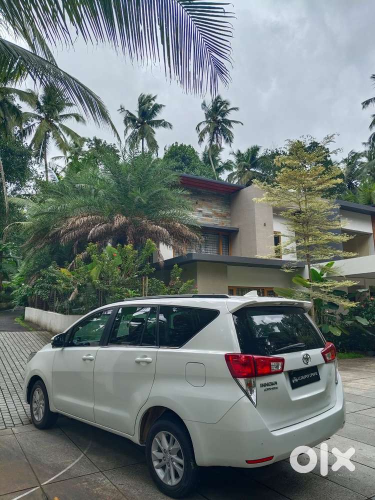 Toyota Innova Crysta [2020-ongoing] 2.4 Gx 7 Str, 2020, Diesel