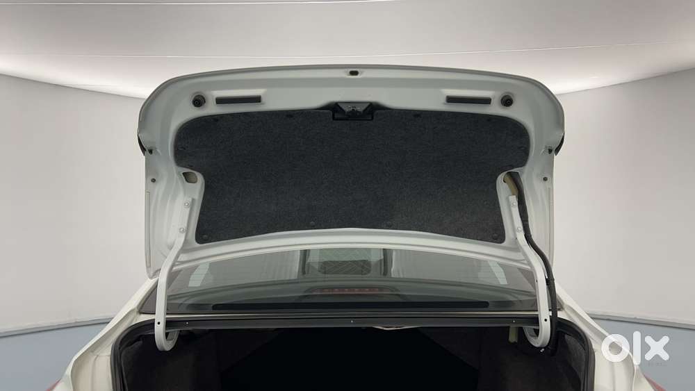 Honda City 1.5 Zx I-vtec Mt, 2023, Petrol