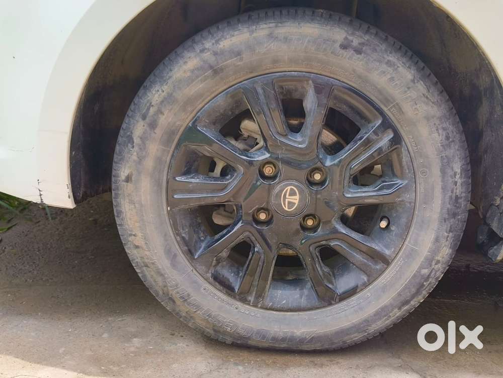 Tata Tiago 2021 Petrol 27000 Km Driven