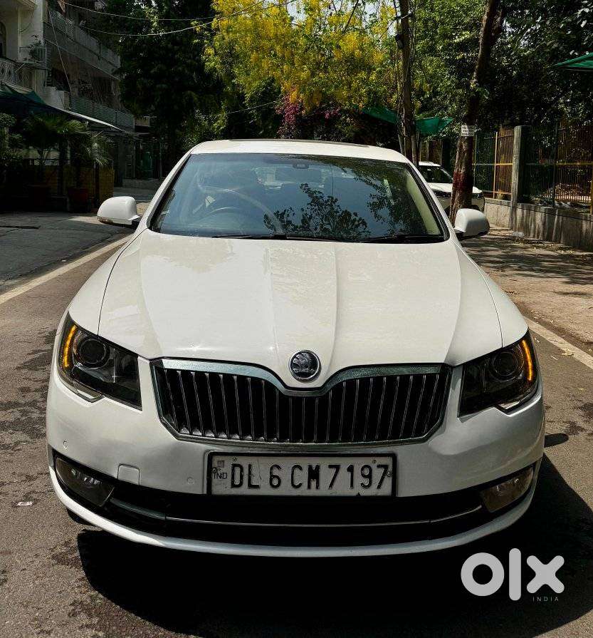 Skoda Superb 1.8 Elegance Tsi At, 2014, Petrol
