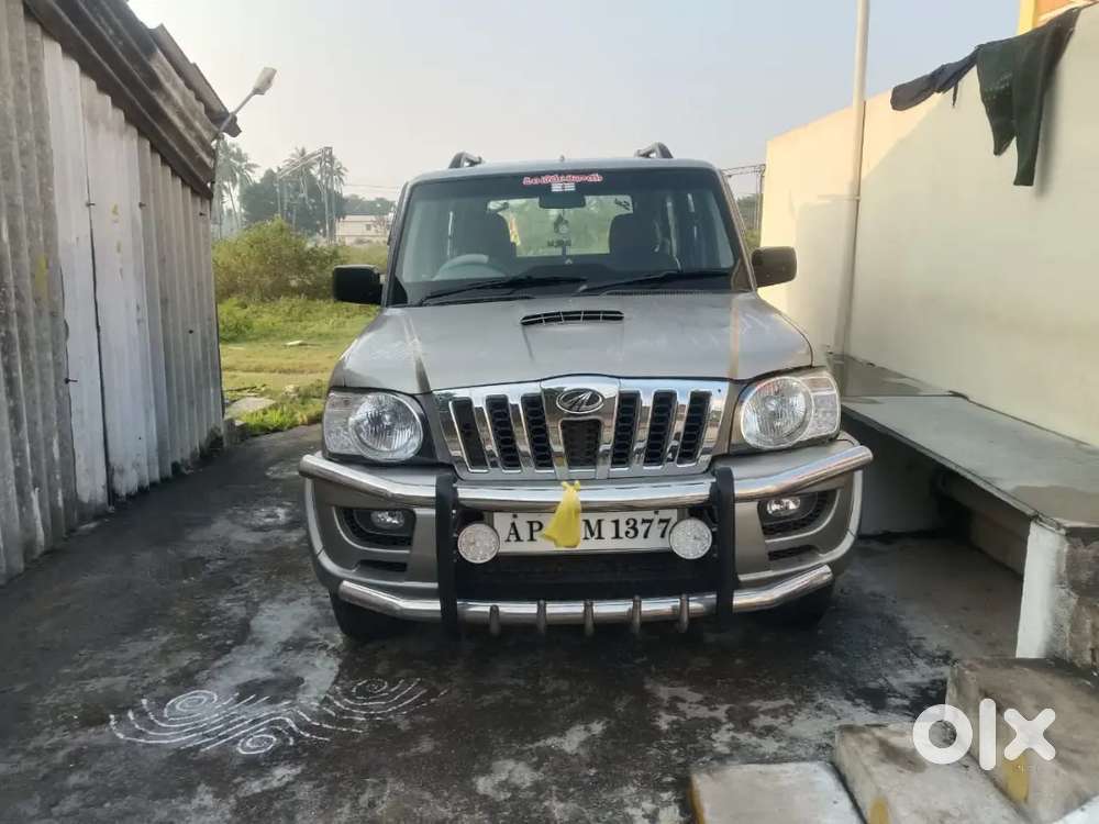 Mahindra Scorpio 2011