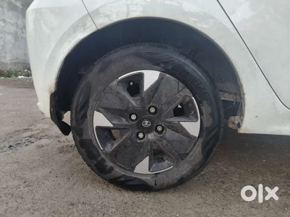 Tata Tiago 1.2 Revotron 2025 Petrol Center Locking Key
