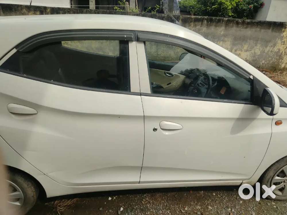 Hyundai Eon 0.8 Sportz 2011