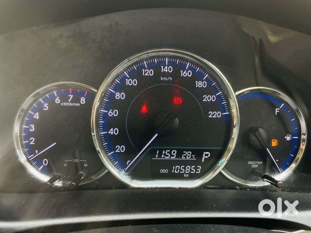 Toyota Yaris J Cvt, 2018, Petrol