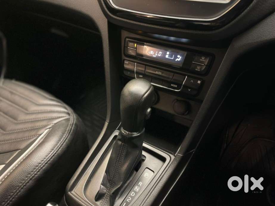 Maruti Suzuki Vitara Brezza Zxi + At, 2020, Petrol