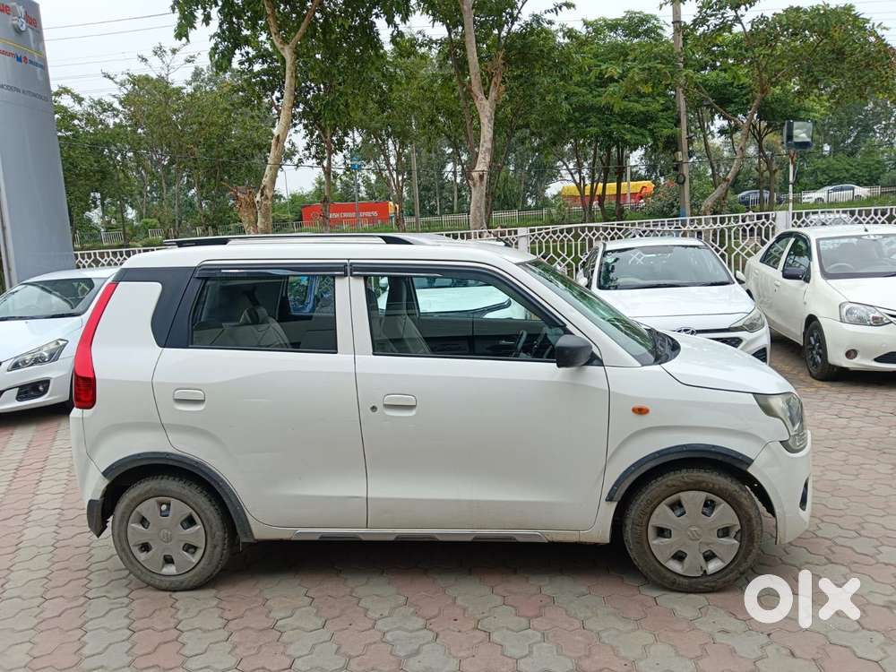 Maruti Suzuki Wagon R 1.0 Vxi Amt, 2019, Petrol