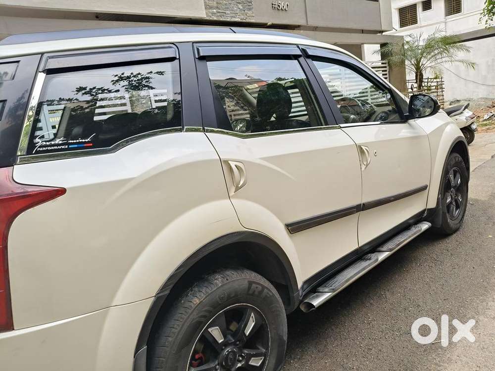 Mahindra Xuv700 2015 Diesel Well Maintained